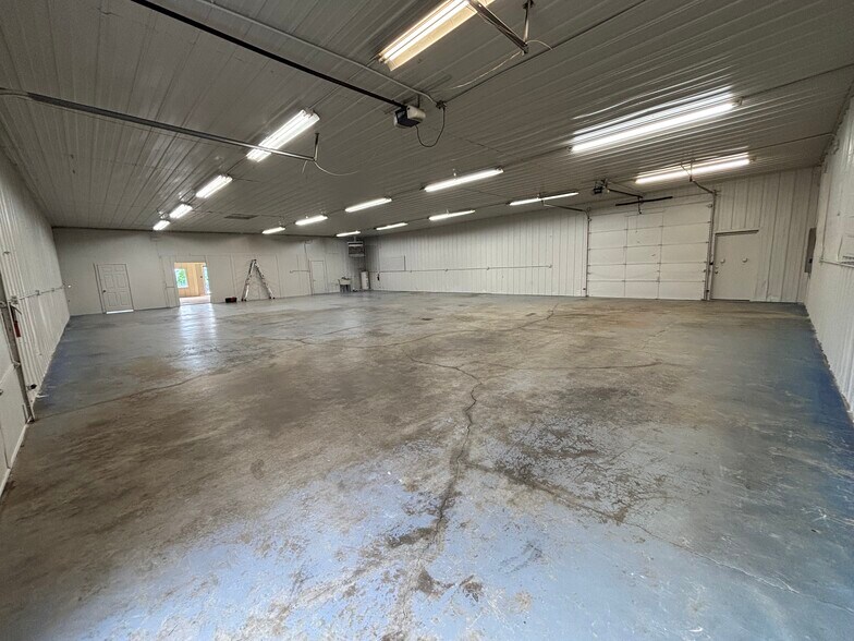 More Photos Of 4825 Jean Dr, Fort Wayne Warehouse For Sale