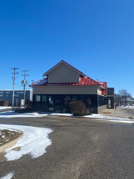 More Photos Of 103 S Nicolet St, Mackinaw City Fast Food For Lease