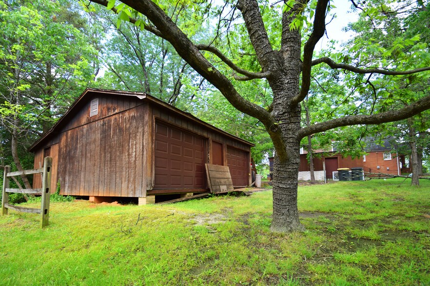 More Photos Of 2306 S Cannon Blvd, Kannapolis Office Residential For Sale