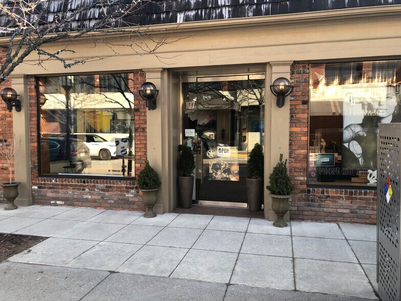 More Photos Of 101-107 Townsend St, Birmingham Storefront Retail Office For Sale