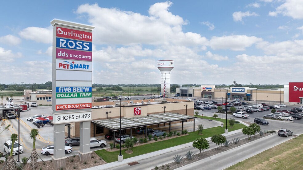 More Photos Of Expressway 83, Donna Unknown For Lease