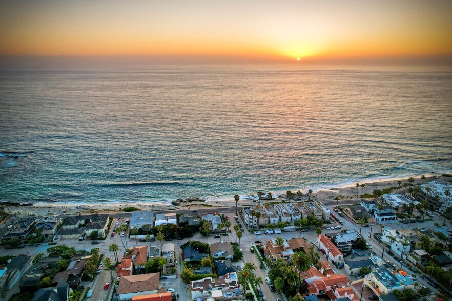 More Photos Of 428-438 Rosemont St, La Jolla Apartments For Sale