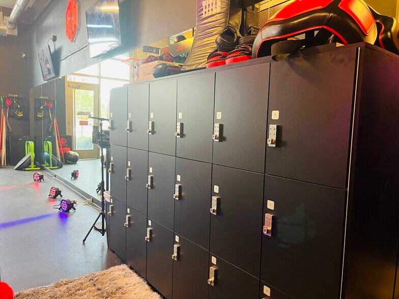 More Photos Of 353 E Bonneville Ave, Las Vegas Apartments For Lease