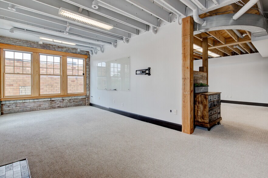 More Photos Of 1200 W Magnolia Ave, Fort Worth Office For Lease