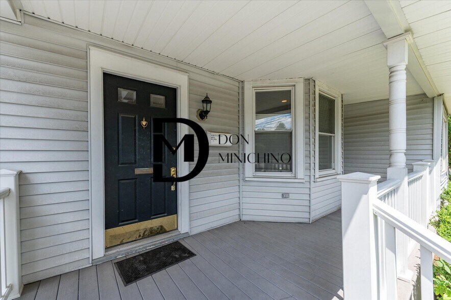 More Photos Of 49 Smith Ave, Mount Kisco Office For Sale