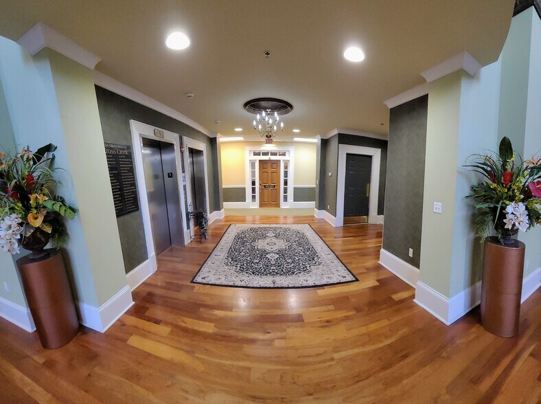 More Photos Of 1650 Murfreesboro Rd, Franklin Office For Lease