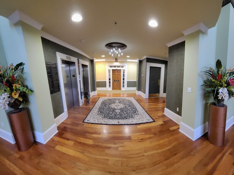 More Photos Of 1650 Murfreesboro Rd, Franklin Office For Lease