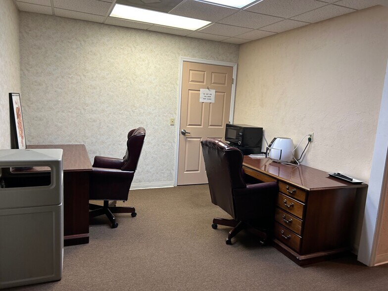 More Photos Of 1283 SW Sr-47, Lake City Medical For Lease