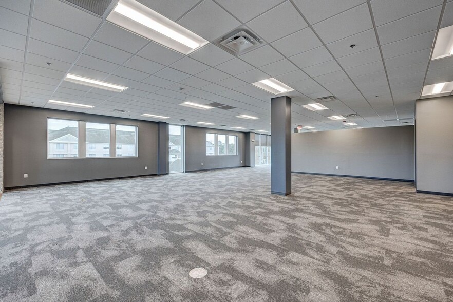 More Photos Of 6740 Rock Spring Rd, Wilmington Office For Lease