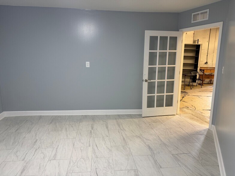 More Photos Of 201 E Grove St, Kawkawlin Flex For Sale