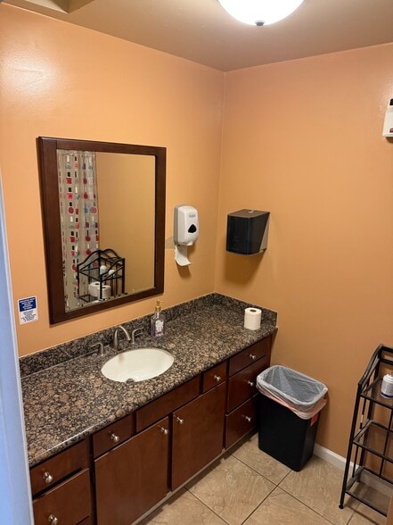 More Photos Of 256 San Jose St, Salinas Medical For Lease