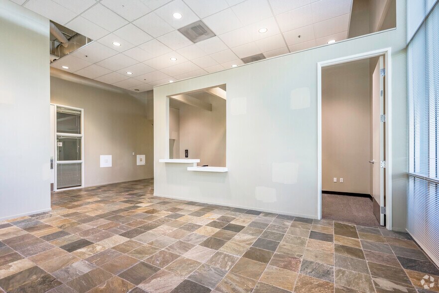 More Photos Of 3830 Atherton Rd, Rocklin Light Manufacturing For Lease