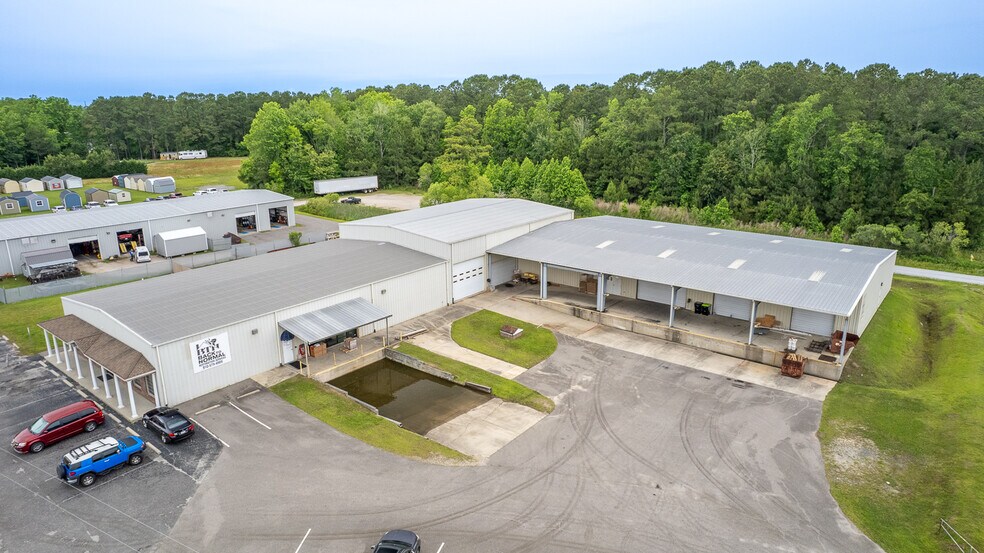 More Photos Of 6260 Ocean Hwy W, Ocean Isle Beach Showroom For Sale