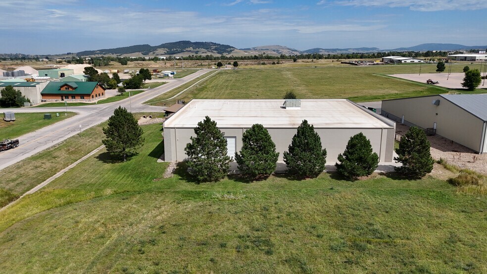 More Photos Of 215 Industrial Dr, Spearfish Warehouse For Sale
