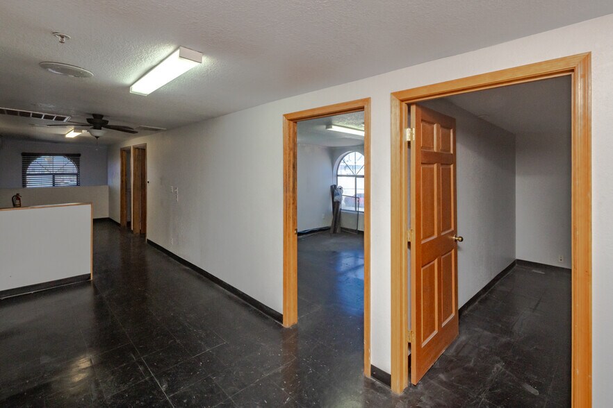 More Photos Of 1950 Centers Ave, Lake Havasu City Warehouse For Lease