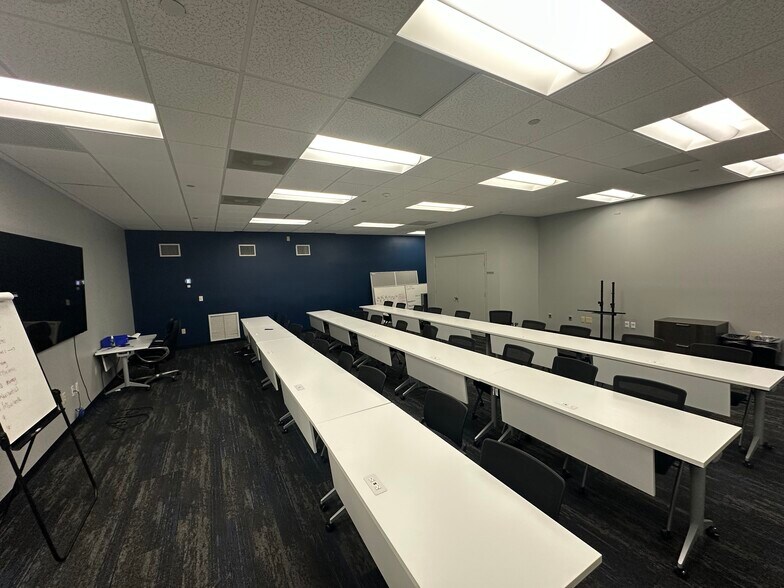 More Photos Of 1225 Broken Sound Pky NW, Boca Raton Light Manufacturing For Lease