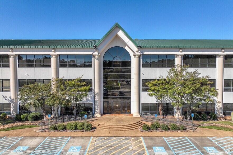 More Photos Of 385B Highland Colony Pky, Ridgeland Office For Lease