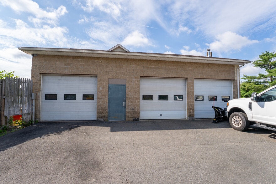 More Photos Of 880 Boston Rd, Springfield Auto Dealership For Sale