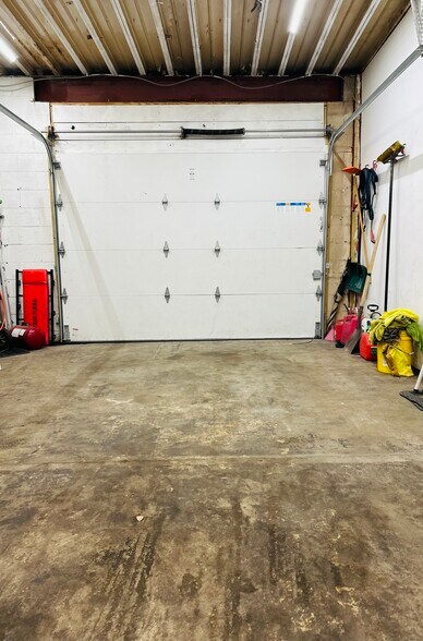 More Photos Of 802 W Western Ave, Connersville Auto Dealership For Sale