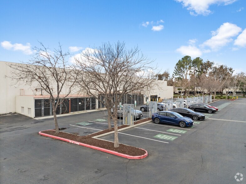 More Photos Of 350 E Plumeria Dr, San Jose Research And Development For Sale