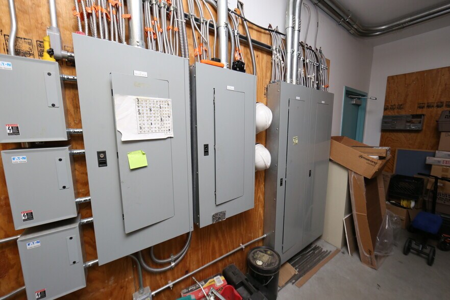 More Photos Of 231 Commerce Dr, Fall River Warehouse For Sale