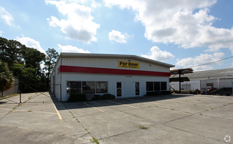 Primary Photo Of 8536 Leo Kidd Ave, Port Richey Warehouse For Lease