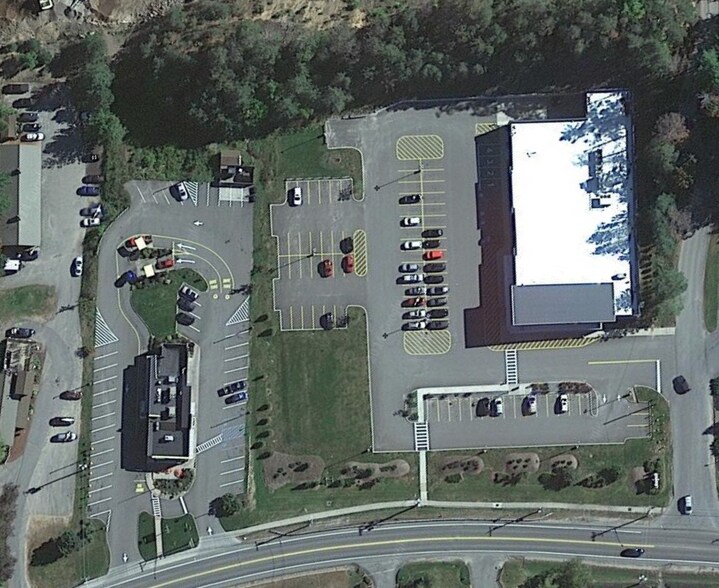 More Photos Of 587 Lake Flower Ave, Saranac Lake Supermarket For Sale