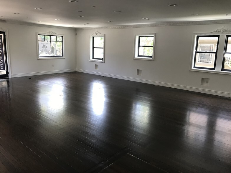 More Photos Of 154 E Prospect Ave, Danville Freestanding For Lease