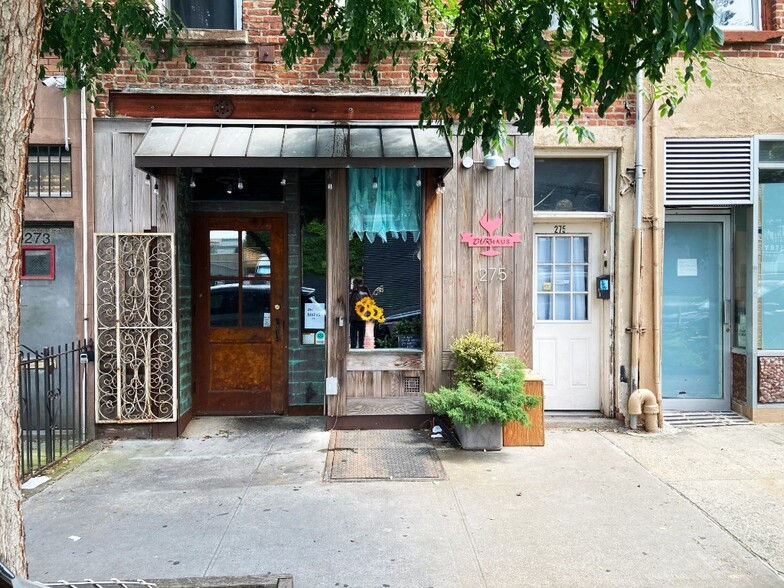 Primary Photo Of 275 Van Brunt St, Brooklyn Restaurant For Lease