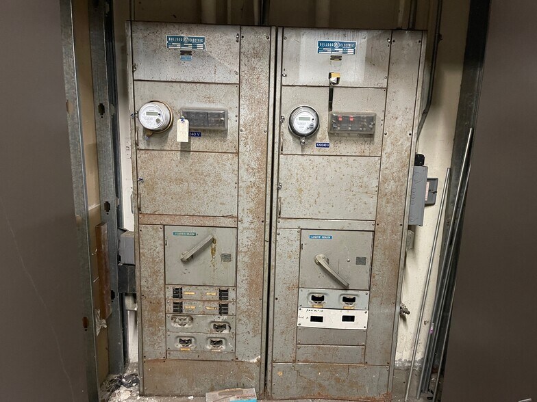 More Photos Of 2230 S Anne St, Santa Ana Manufacturing For Sale