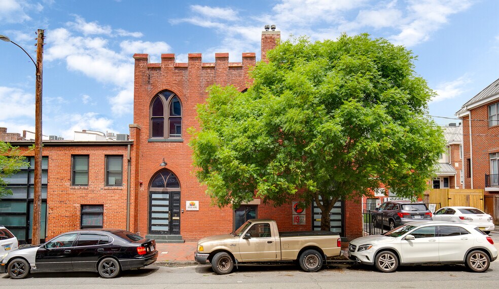 Primary Photo Of 104 N 19th St, Richmond Loft Creative Space For Sale