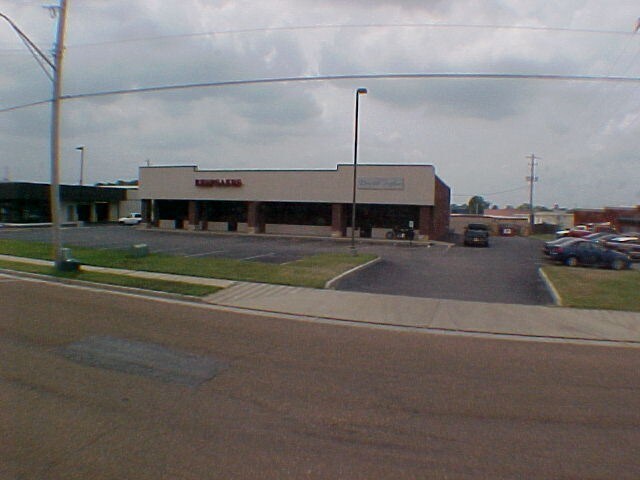Primary Photo Of 2857 Appling Way, Memphis Freestanding For Lease