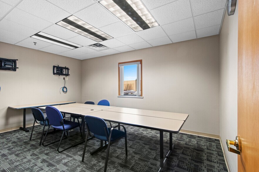 More Photos Of 2980 Walker Dr, Green Bay Office For Sale