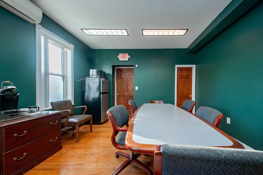More Photos Of 2334 Sound St, Astoria Healthcare For Lease