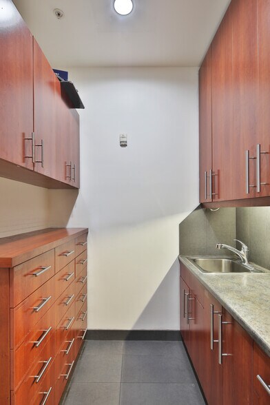 More Photos Of 261-269 S San Pedro St, Los Angeles Apartments For Sale