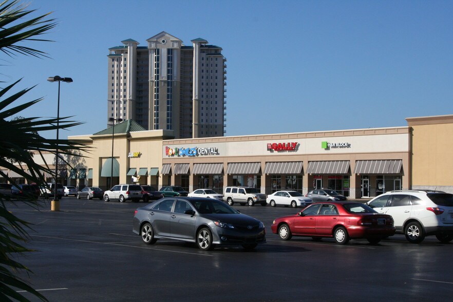 More Photos Of 2650 Beach Blvd, Biloxi Storefront For Lease