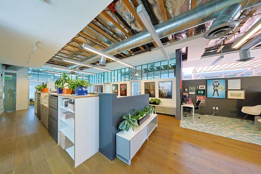 More Photos Of 8931 Ellis Ave, Los Angeles Loft Creative Space For Lease