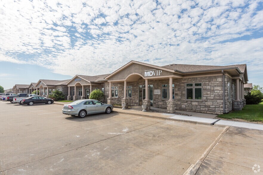 More Photos Of 2575 N Ankeny Blvd, Ankeny Office For Lease