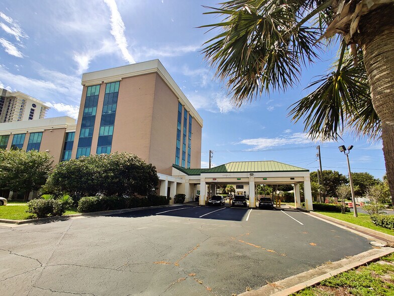 More Photos Of 501 N Grandview Ave, Daytona Beach Medical For Lease