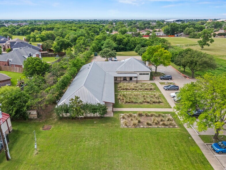 More Photos Of 610 N Town East Blvd, Mesquite Medical For Sale