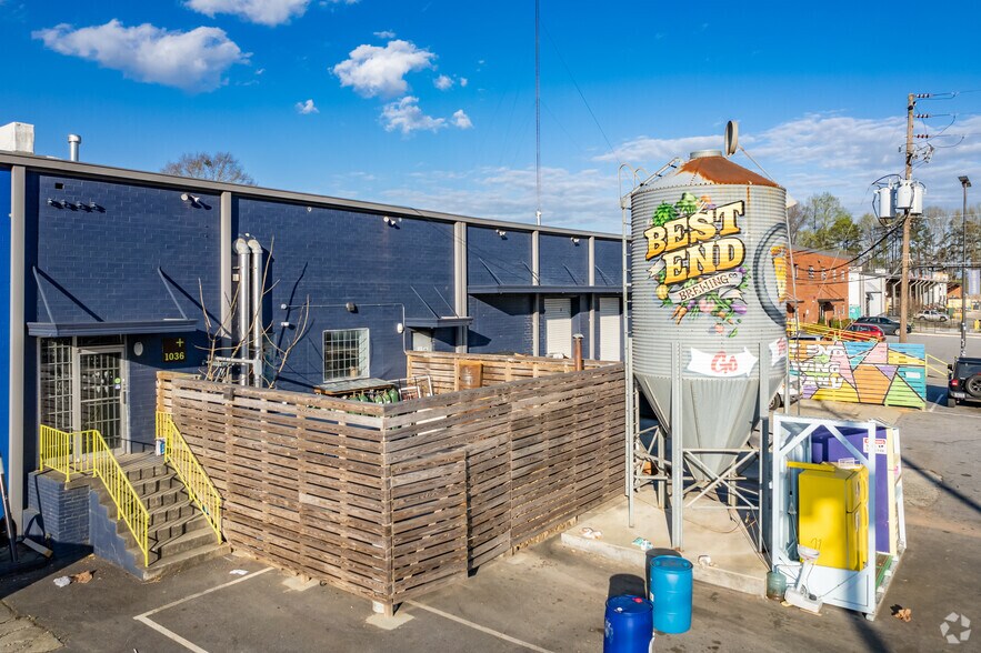 More Photos Of 929-933 White St, Atlanta Unknown For Lease