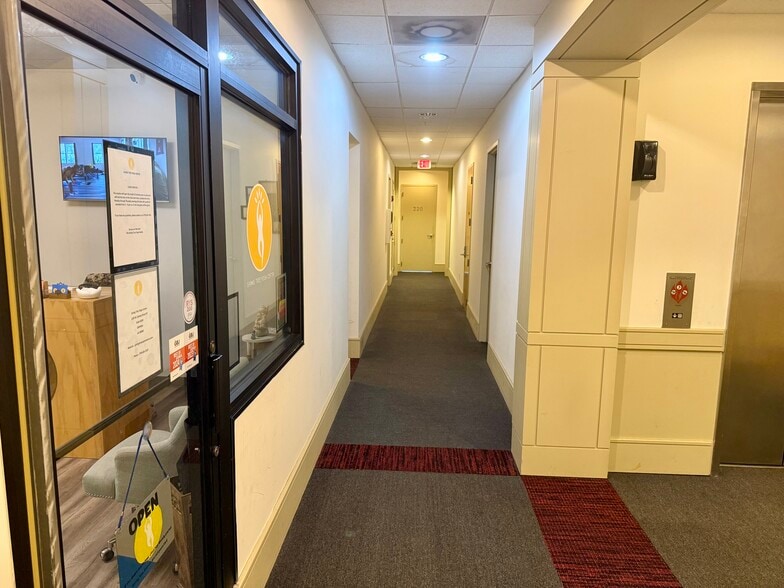 More Photos Of 1295 W Spring St SE, Smyrna Storefront For Sale