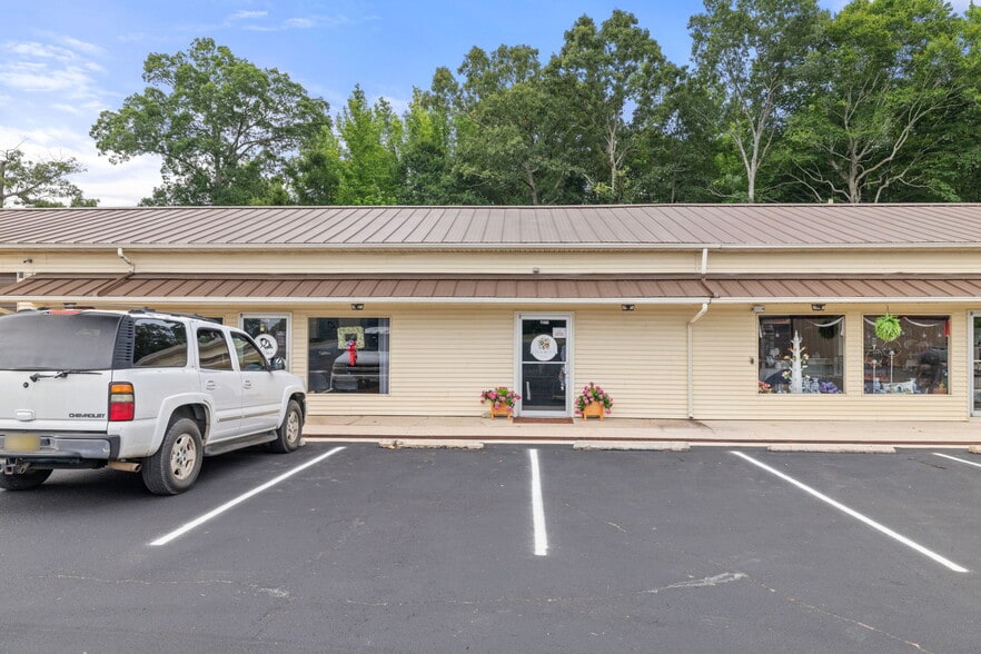 More Photos Of 11070 Highway 20, Florence General Retail For Sale