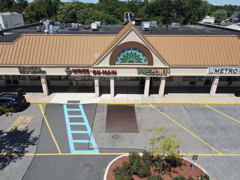 More Photos Of 533-605 Montauk Hwy, Bay Shore Unknown For Lease