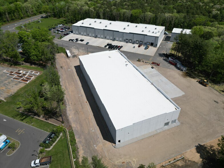 More Photos Of 3176 Shafto Rd, Tinton Falls Warehouse For Lease