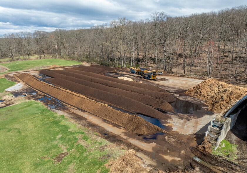 More Photos Of 12 Hunns Lake Rd, Stanfordville Flex For Sale