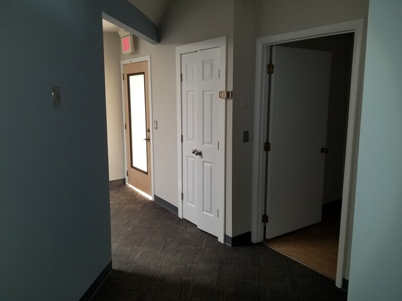 More Photos Of 241 Maple Ave, Red Bank Medical For Lease