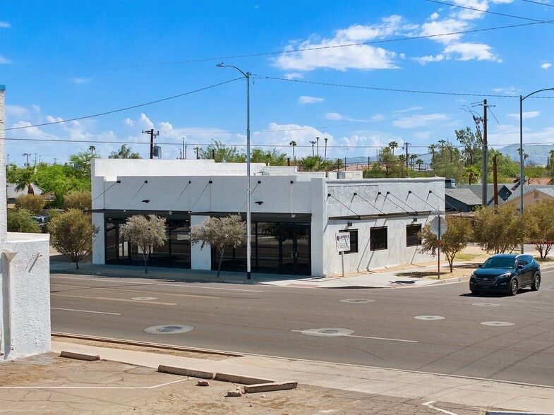 More Photos Of 1201 E Van Buren St, Phoenix Restaurant For Sale