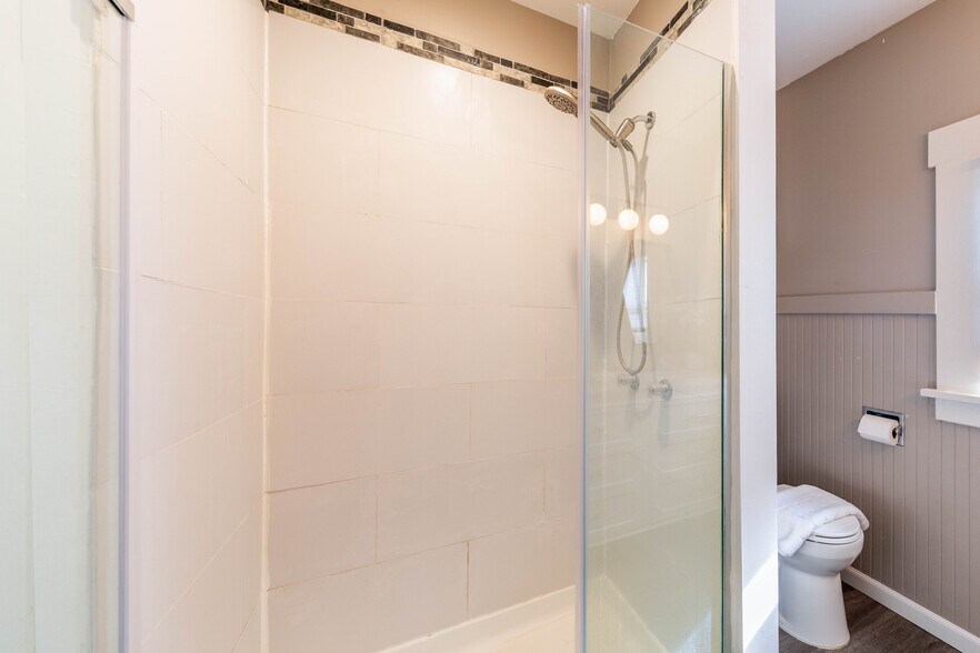 More Photos Of 13240 US-101, Hopland Land For Sale