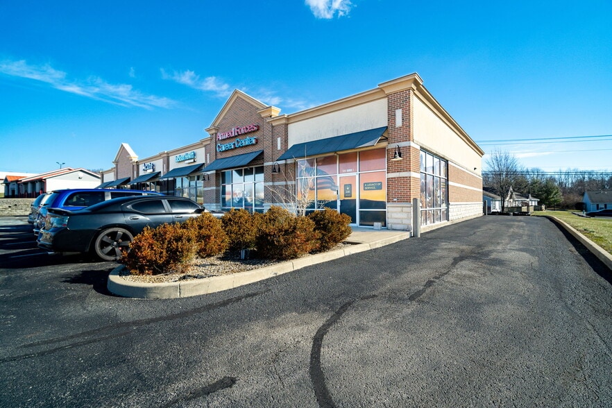 More Photos Of 120 Roberts Ln, Hillsboro Freestanding For Lease